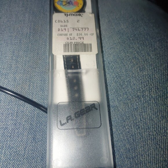 Vintage LA GEAR (swatch) Style Wristwatch With Face Protector Made In Hong Kong - Picture 4 of 9